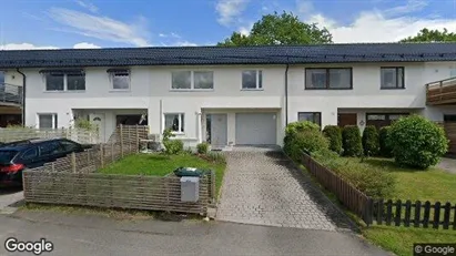 Lägenheter att hyra i Karlstad - Bild från Google Street View Lägenheter att hyra i Karlstad - Bild från Google Street View