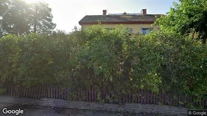 Lägenheter att hyra i Västerås - Bild från Google Street View Lägenheter att hyra i Västerås - Bild från Google Street View