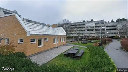 Lägenheter att hyra i Upplands Väsby - Bild från Google Street View Lägenheter att hyra i Upplands Väsby - Bild från Google Street View