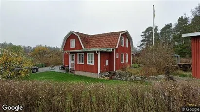 Lägenheter att hyra i Vara - Bild från Google Street View Lägenheter att hyra i Vara - Bild från Google Street View