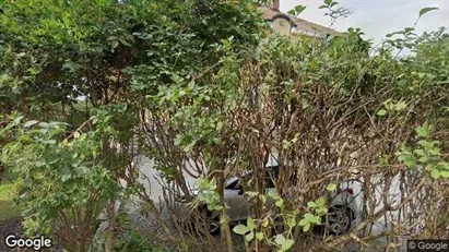 Lägenheter att hyra i Strängnäs - Bild från Google Street View Lägenheter att hyra i Strängnäs - Bild från Google Street View