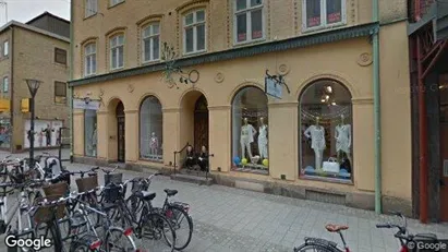 Lägenheter att hyra i Halmstad - Bild från Google Street View Lägenheter att hyra i Halmstad - Bild från Google Street View