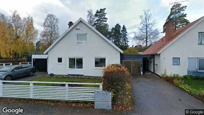 Lägenheter att hyra i Eskilstuna - Bild från Google Street View Lägenheter att hyra i Eskilstuna - Bild från Google Street View