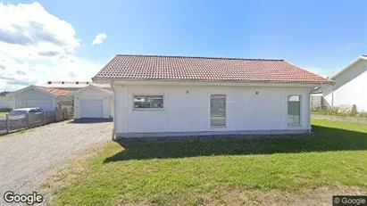 Lägenheter att hyra i Strängnäs - Bild från Google Street View Lägenheter att hyra i Strängnäs - Bild från Google Street View