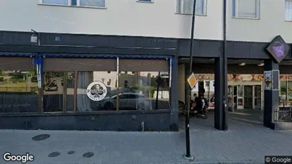 Lägenheter att hyra i Kungsör - Bild från Google Street View Lägenheter att hyra i Kungsör - Bild från Google Street View