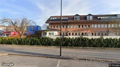 Lägenheter att hyra i Upplands Väsby - Bild från Google Street View Lägenheter att hyra i Upplands Väsby - Bild från Google Street View
