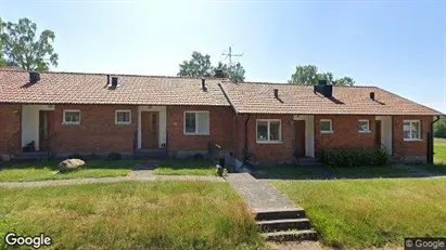 Lägenheter att hyra i Vara - Bild från Google Street View Lägenheter att hyra i Vara - Bild från Google Street View