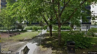 Lägenheter att hyra i Södertälje - Bild från Google Street View Lägenheter att hyra i Södertälje - Bild från Google Street View