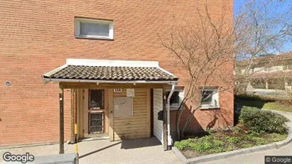 Lägenheter att hyra i Västerort - Bild från Google Street View Lägenheter att hyra i Västerort - Bild från Google Street View