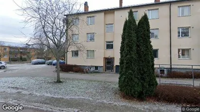 Lägenheter att hyra i Hallstahammar - Bild från Google Street View Lägenheter att hyra i Hallstahammar - Bild från Google Street View