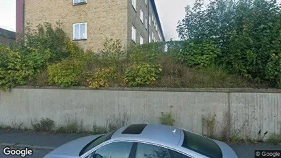 Lägenheter att hyra i Hässleholm - Bild från Google Street View Lägenheter att hyra i Hässleholm - Bild från Google Street View