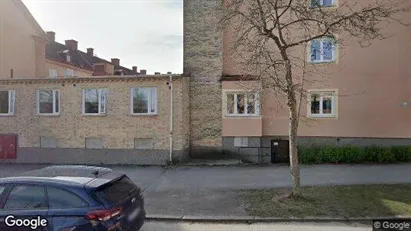 Lägenheter att hyra i Örebro - Bild från Google Street View Lägenheter att hyra i Örebro - Bild från Google Street View