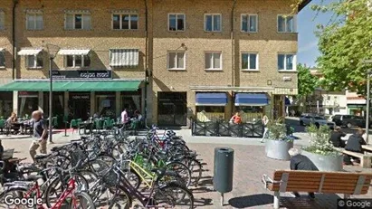 Lägenheter att hyra i Västerås - Bild från Google Street View Lägenheter att hyra i Västerås - Bild från Google Street View
