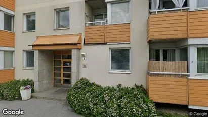 Lägenheter att hyra i Täby - Bild från Google Street View Lägenheter att hyra i Täby - Bild från Google Street View