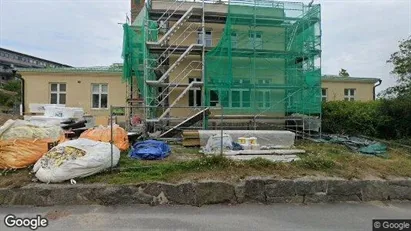 Lägenheter att hyra i Nynäshamn - Bild från Google Street View Lägenheter att hyra i Nynäshamn - Bild från Google Street View