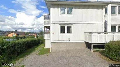 Lägenheter att hyra i Sundsvall - Bild från Google Street View Lägenheter att hyra i Sundsvall - Bild från Google Street View
