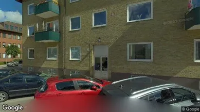 Lägenheter att hyra i Vänersborg - Bild från Google Street View Lägenheter att hyra i Vänersborg - Bild från Google Street View