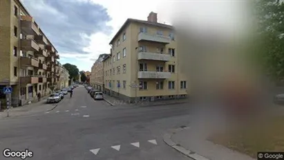 Lägenheter att hyra i Karlskrona - Bild från Google Street View Lägenheter att hyra i Karlskrona - Bild från Google Street View