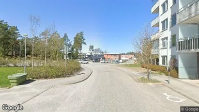 Lägenheter att hyra i Tyresö - Bild från Google Street View Lägenheter att hyra i Tyresö - Bild från Google Street View