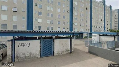 Lägenheter att hyra i Rosengård - Bild från Google Street View Lägenheter att hyra i Rosengård - Bild från Google Street View