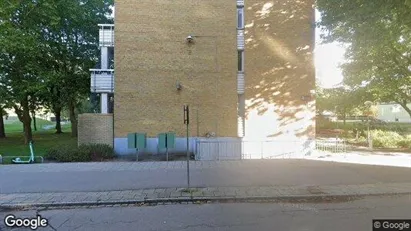 Lägenheter att hyra i Rosengård - Bild från Google Street View Lägenheter att hyra i Rosengård - Bild från Google Street View