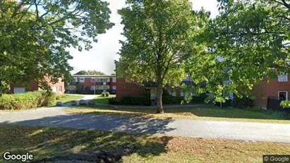 Lägenheter att hyra i Sigtuna - Bild från Google Street View Lägenheter att hyra i Sigtuna - Bild från Google Street View