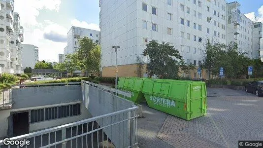 Lägenheter att hyra i Huddinge - Bild från Google Street View