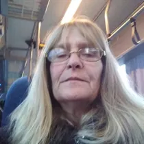 Karin söker lägenhet att hyra i Göteborg Västra