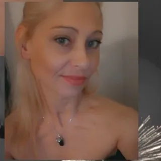 Cilla söker 20-100 m² lägenhet / hus / radhus i Karlsborg, Tibro, Mariestad, Skövde, Hjo att hyra